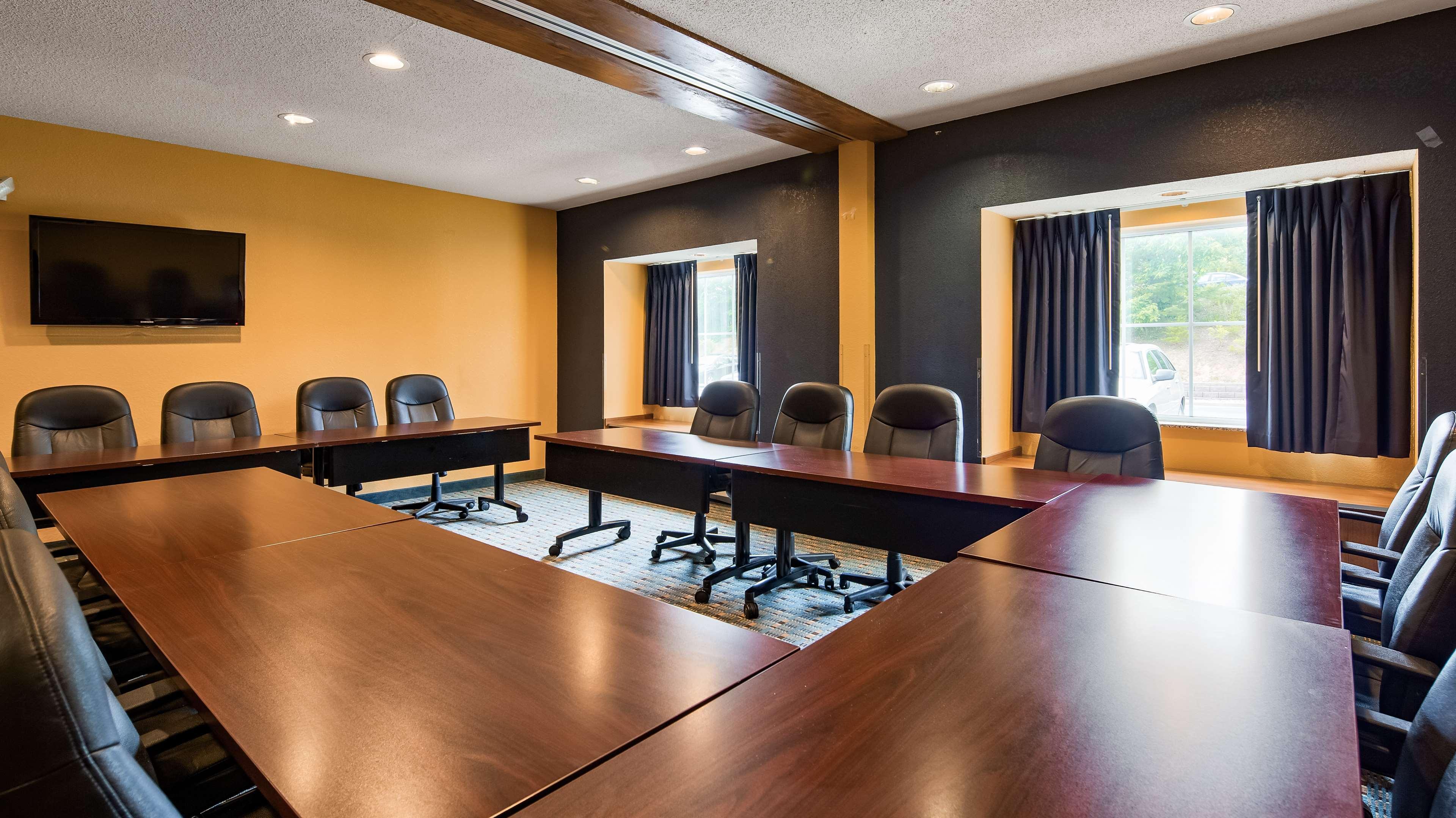SureStay Plus Hotel by Best Western Keyser Exterior foto