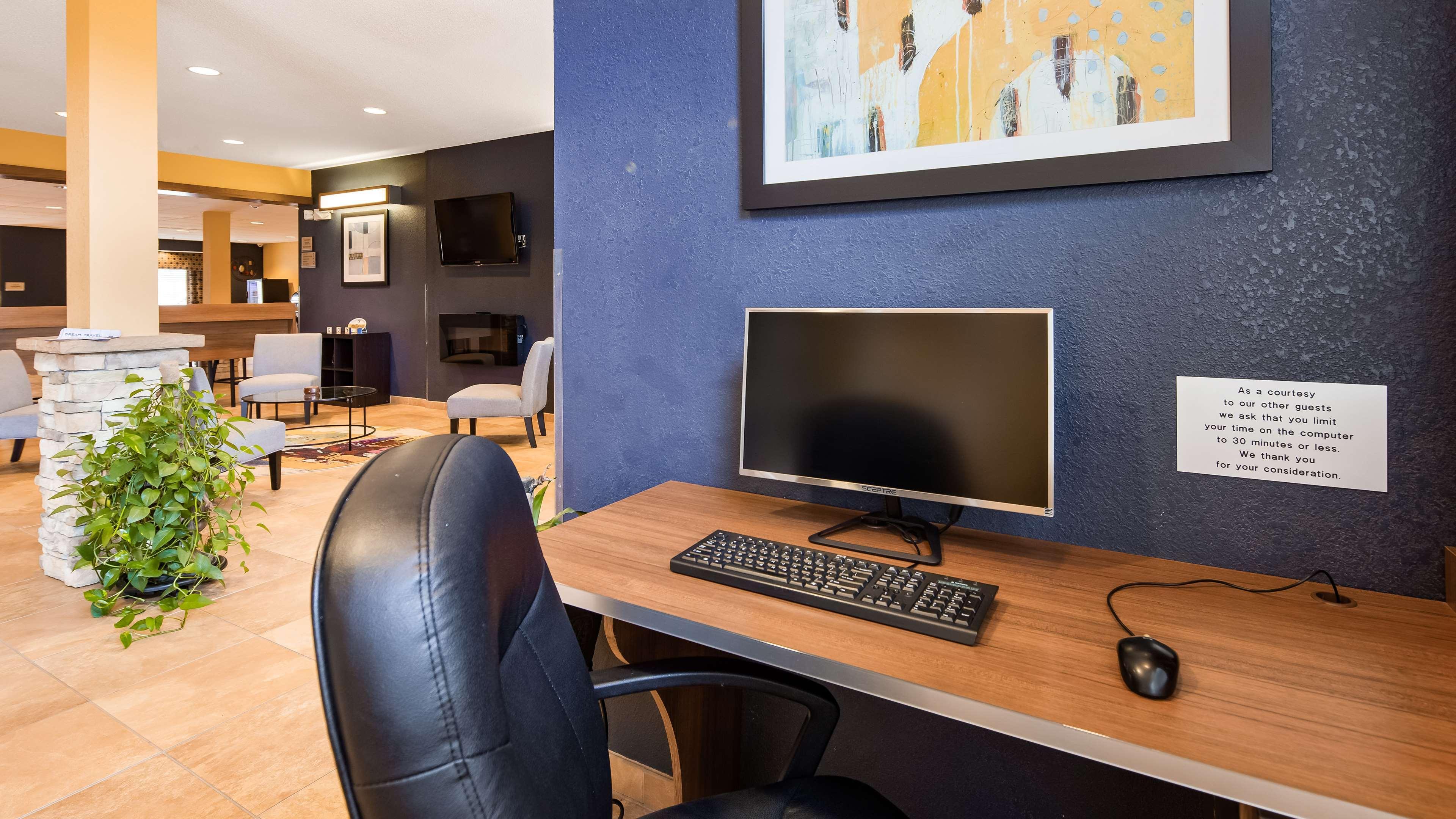 SureStay Plus Hotel by Best Western Keyser Exterior foto